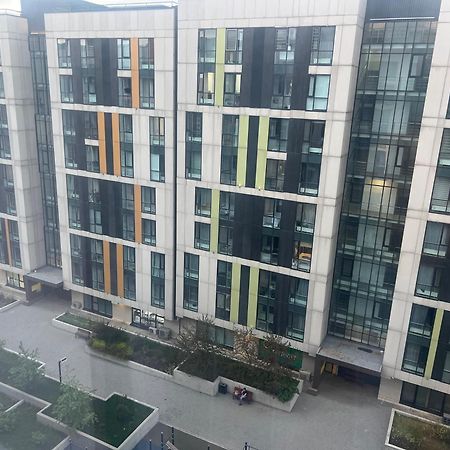 Однушка В Жк Абая 130/2 2019 Г.П. Lejlighed Almaty Eksteriør billede