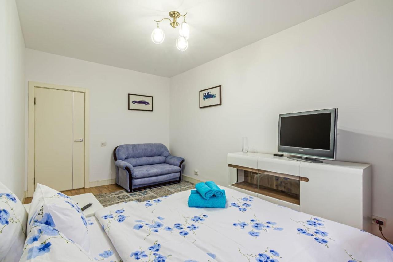 Однушка В Жк Абая 130/2 2019 Г.П. Lejlighed Almaty Eksteriør billede